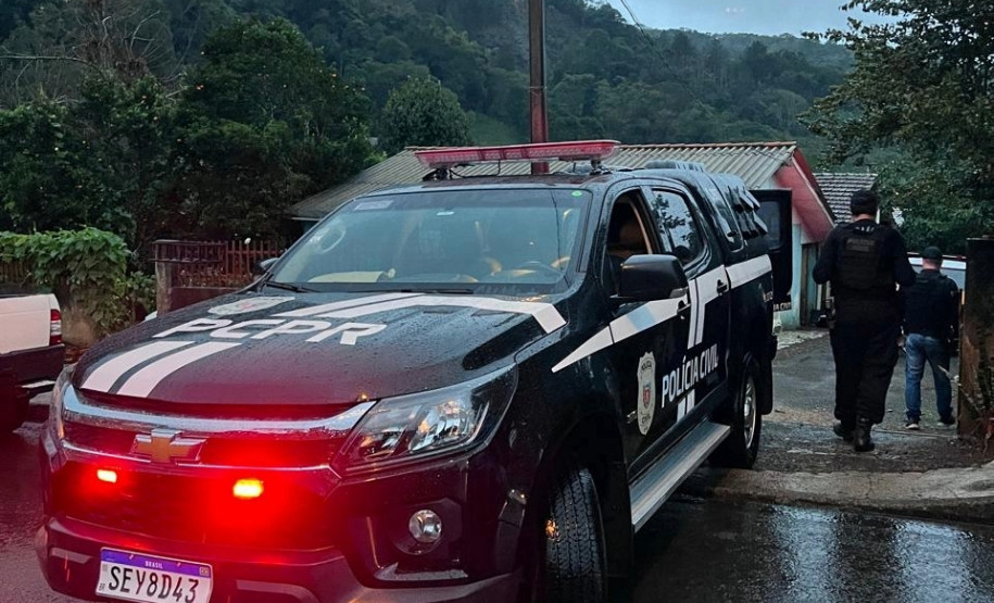 PCPR e PMPR prendem três homens e apreendem drogas em operação contra roubo e tráfico em Teixeira Soares