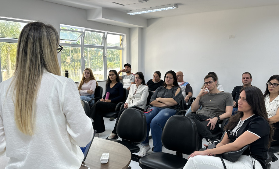 PCPR recebe palestra de capacitação para atendimento a autistas em Matinhos
