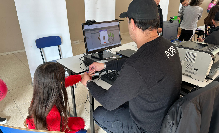 PCPR na Comunidade leva serviços de polícia judiciária e exposições para mais de duas mil pessoas em Curitiba, RMC e interior do Estado