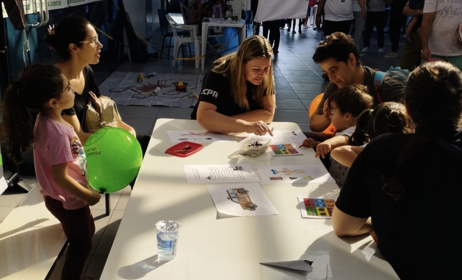 PCPR na Comunidade leva serviços de polícia judiciária e exposições para mais de duas mil pessoas em Curitiba, RMC e interior do Estado