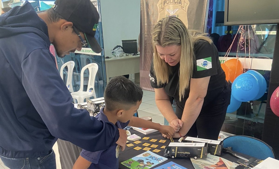 PCPR na Comunidade leva serviços de polícia judiciária e exposições para mais de duas mil pessoas em Curitiba, RMC e interior do Estado