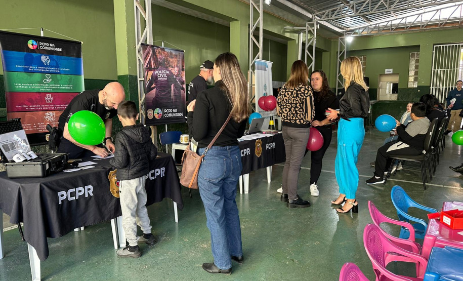 PCPR na Comunidade leva serviços de polícia judiciária e exposições para mais de duas mil pessoas em Curitiba, RMC e interior do Estado