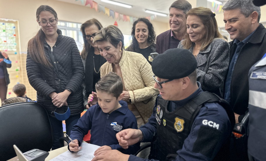 PCPR e Prefeitura de Ponta Grossa lançam programa para confecção de Carteiras de Identidade para crianças