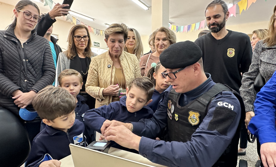 PCPR e Prefeitura de Ponta Grossa lançam programa para confecção de Carteiras de Identidade para crianças