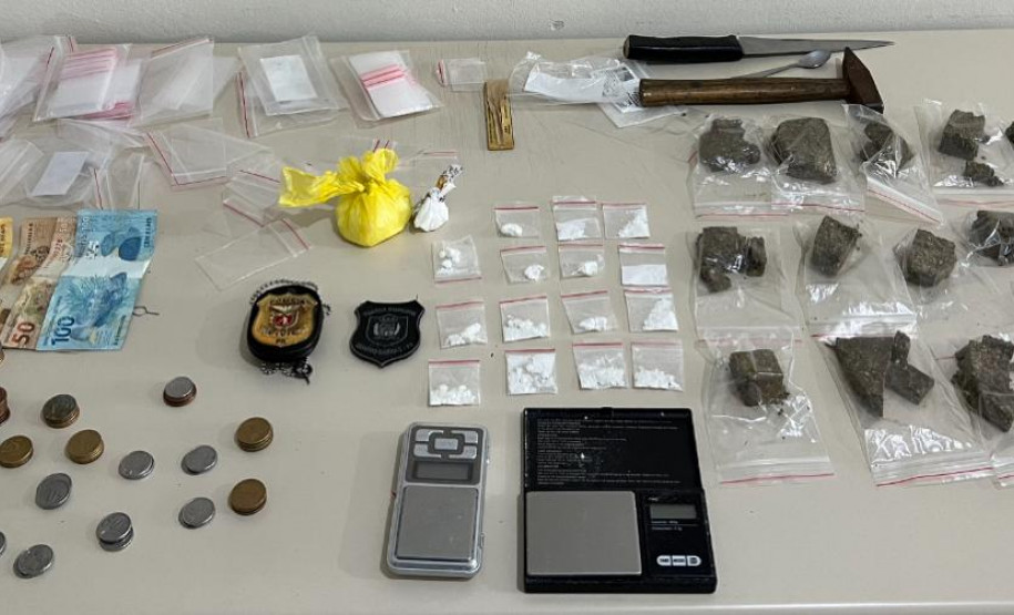 PCPR, PMPR e GM prendem homem por tráfico de drogas e apreendem entorpecentes em Quatro Barras