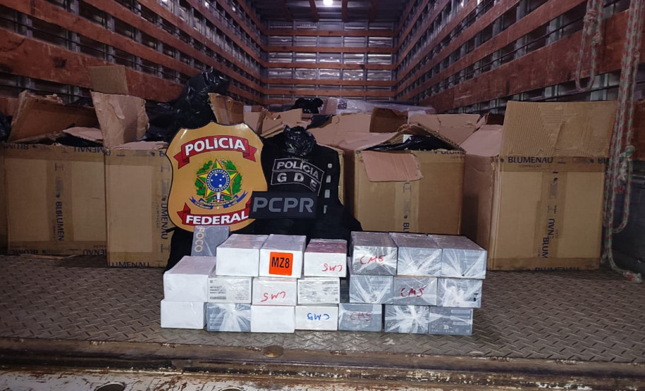 PCPR e PF prendem dois homens em flagrante por descaminho e apreendem celulares contrabandeados em Corbélia