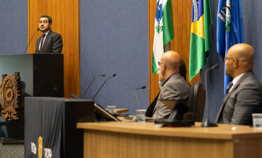 PCPR homenageia servidores com medalhas de serviço policial na Região Metropolitana de Curitiba