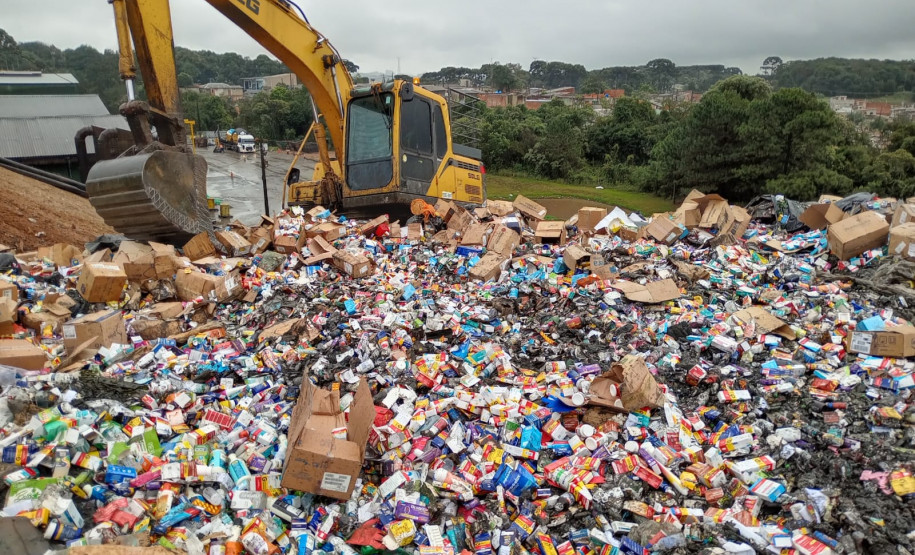 PCPR destrói 11,9 toneladas de medicamentos apreendidos no primeiro semestre em Curitiba