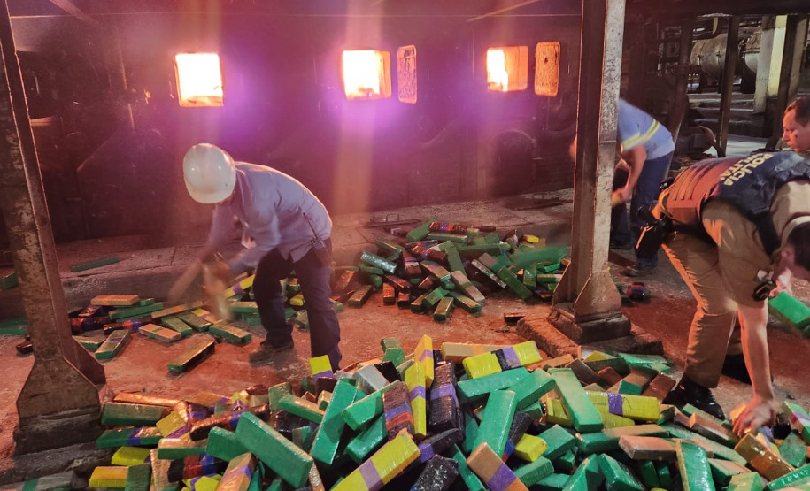 PCPR incinera 1,7 tonelada de maconha em Nova Londrina