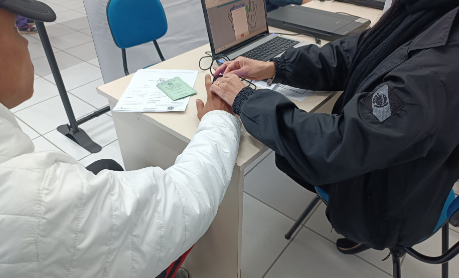 PCPR na Comunidade leva serviços de polícia judiciária e orientações para mais de 1,2 mil pessoas em Campo Largo e Prudentópolis