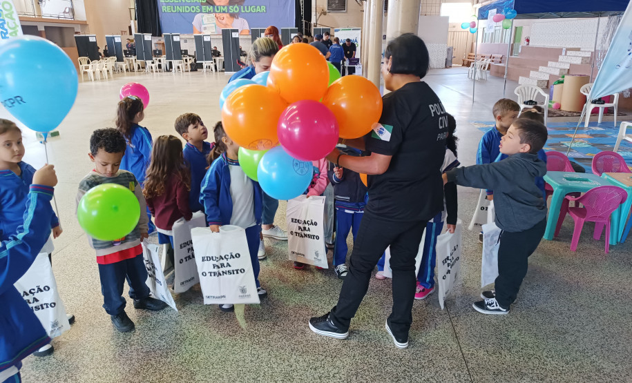 PCPR na Comunidade leva serviços de polícia judiciária e orientações para mais de 1,5 mil pessoas no interior do Estado