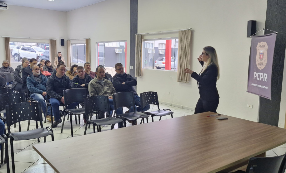 PCPR recebe palestra de capacitação para atendimento a autistas em Foz do Iguaçu