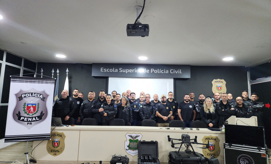Políciais civis participam de capacitação para o uso de drones ministrada pela Polícia Penal