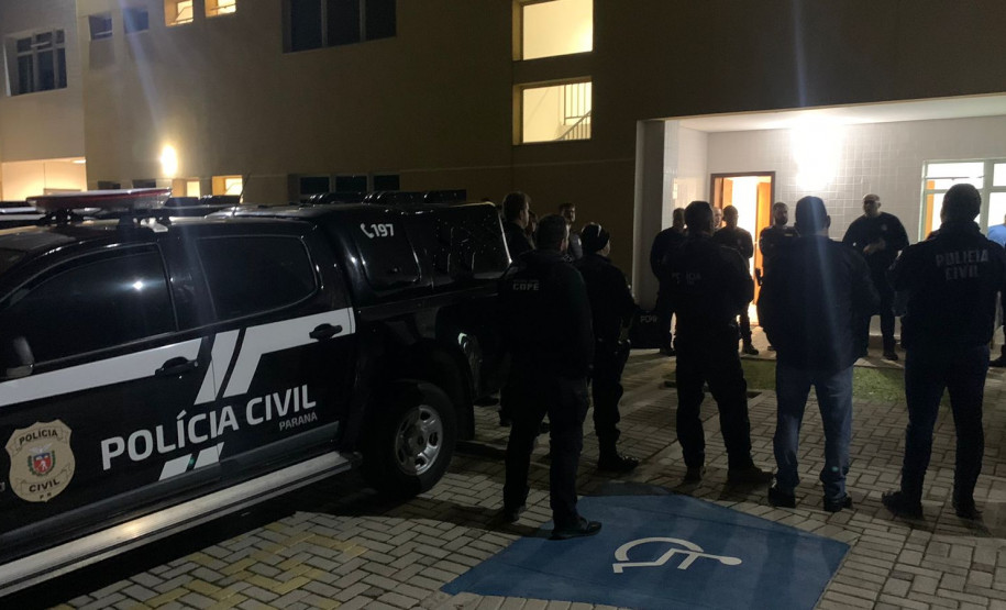 PCPR prende cinco pessoas investigadas por envolvimento com homicídio ocorrido em Araucária