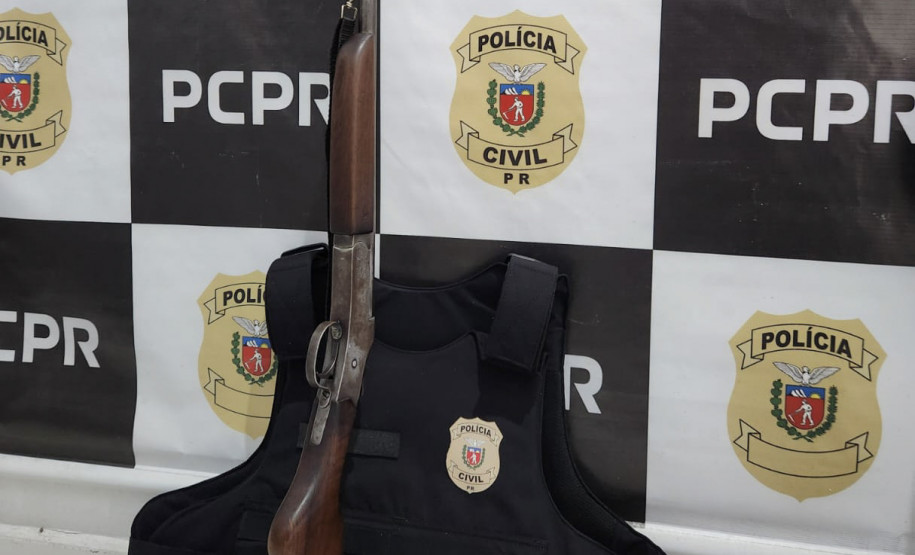 PCPR prende homem em flagrante por posse irregular de arma de fogo em Bocaiúva do Sul