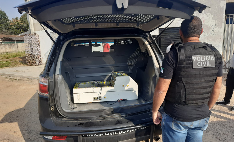 PCPR apreende seis máquinas caça-níqueis durante operação deflagrada em Fazenda Rio Grande