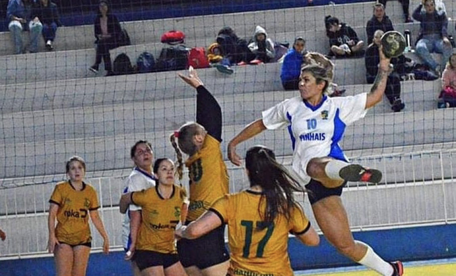 Policial civil do Paraná é convocada para a Seleção Feminina Brasileira de Handebol Master