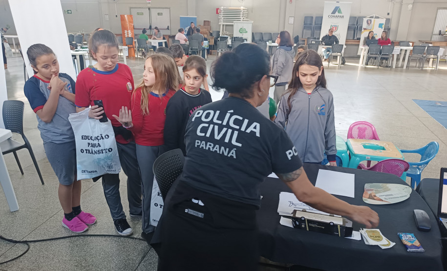 PCPR na Comunidade leva serviços de polícia judiciária e orientações para mais de 700 pessoas na Capital, RMC e interior do Estado
