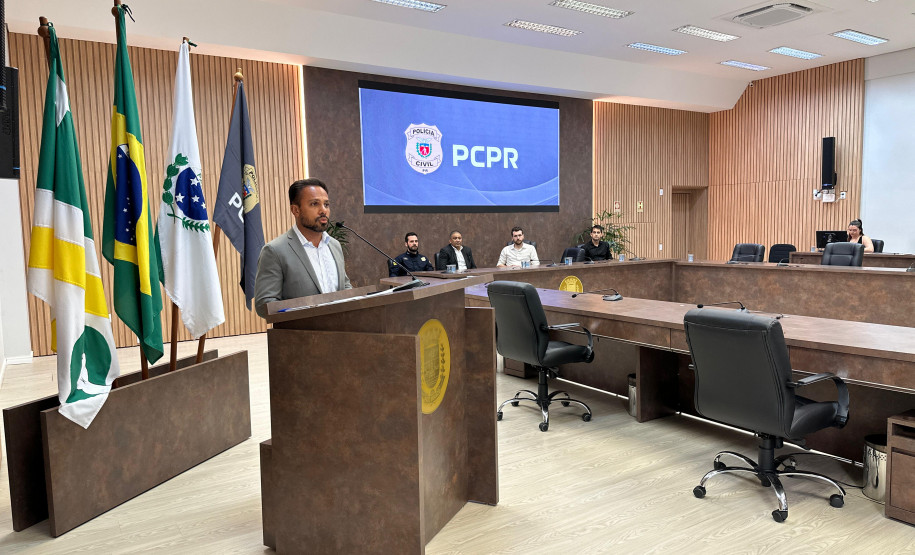 PCPR homenageia servidores com medalhas de serviço policial no Sudoeste