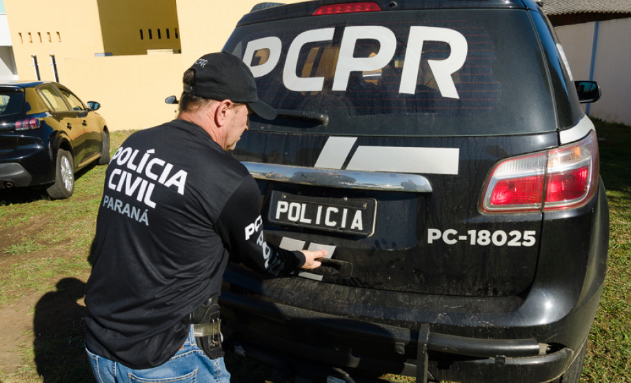 PCPR prende homem em flagrante por posse ilegal de arma de fogo em Congonhinhas