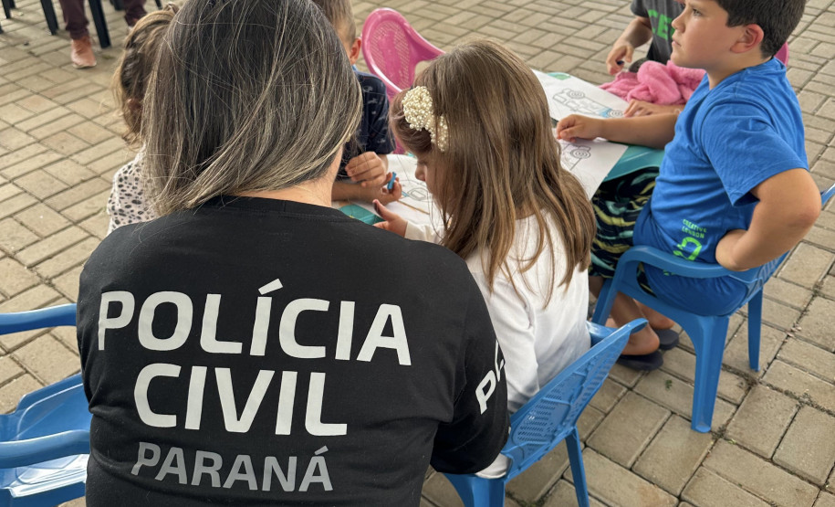 PCPR na Comunidade leva serviços de polícia judiciária, orientações e palestras para mais de 2,1 mil pessoas em Curitiba e Faxinal