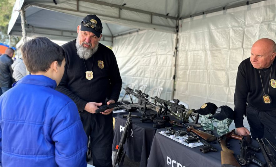 PCPR na Comunidade leva serviços de polícia judiciária à população de Toledo, Cascavel e Carlópolis
