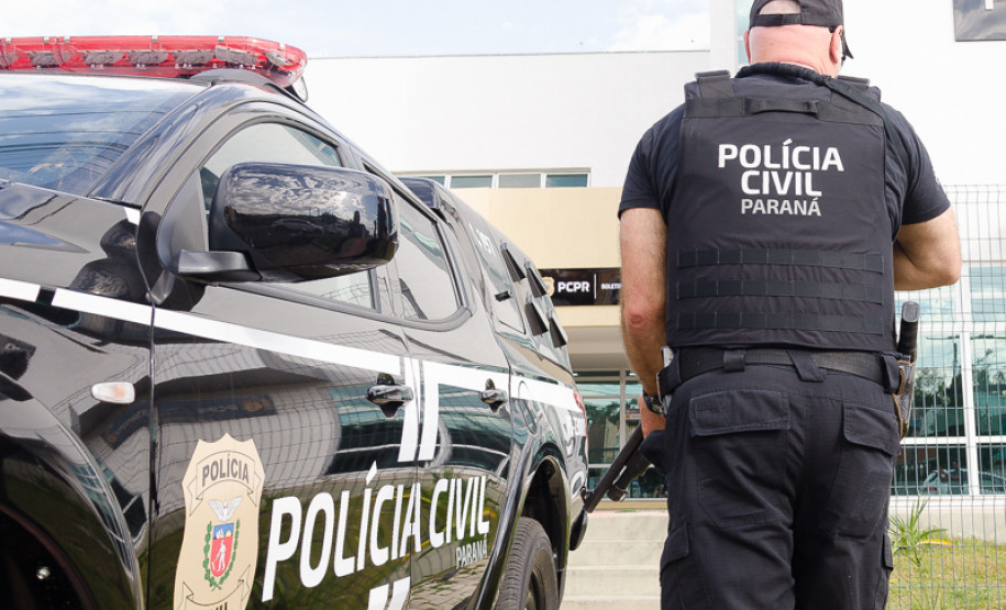 PCPR prende mulher em flagrante por tráfico de drogas em Curitiba