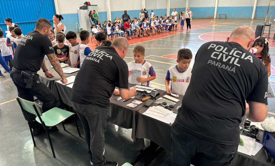 PCPR na Comunidade leva serviços de polícia judiciária e orientações para mais de 5,5 mil pessoas no Vale do Ivaí, Oeste e Curitiba