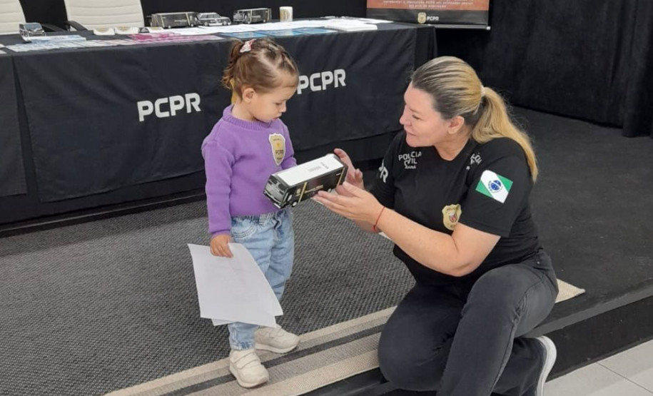 PCPR na Comunidade leva serviços de polícia judiciária e orientações para mais de 5,5 mil pessoas no Vale do Ivaí, Oeste e Curitiba