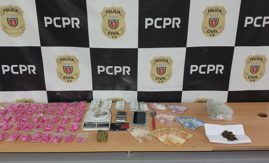PCPR e PMPR prendem dois homens em flagrante por tráfico de drogas em Piraquara