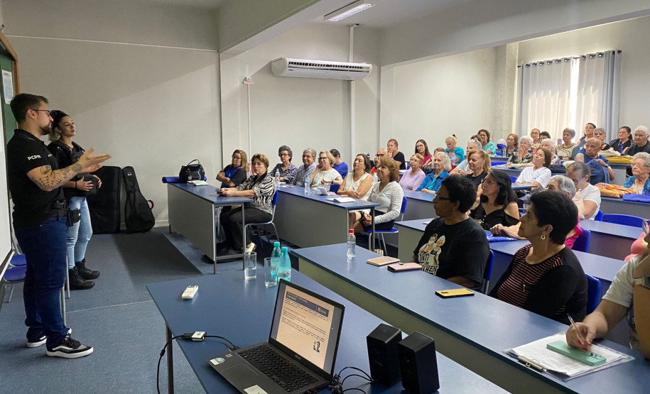 PCPR realiza palestra para idosos sobre estelionatos em Ponta Grossa