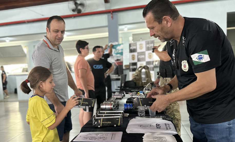 PCPR na Comunidade leva serviços de polícia judiciária e orientações a mais de 1,5 mil pessoas em Dois Vizinhos