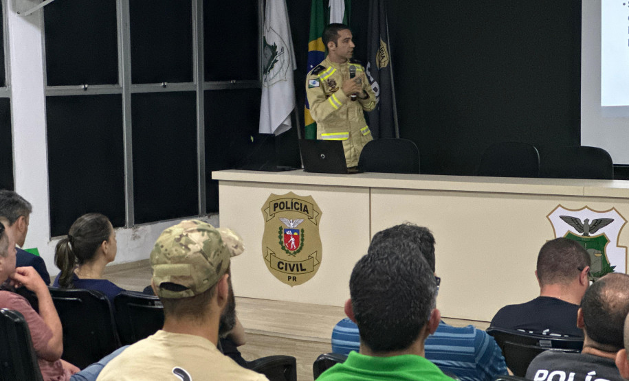 PCPR realiza nova etapa de curso de padronização para policiais civis no Verão Maior Paraná