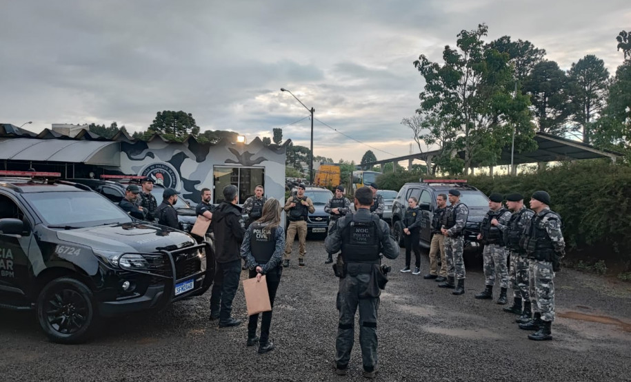 PCPR e PMPR prendem homem e apreendem arma e munições em Guarapuava
