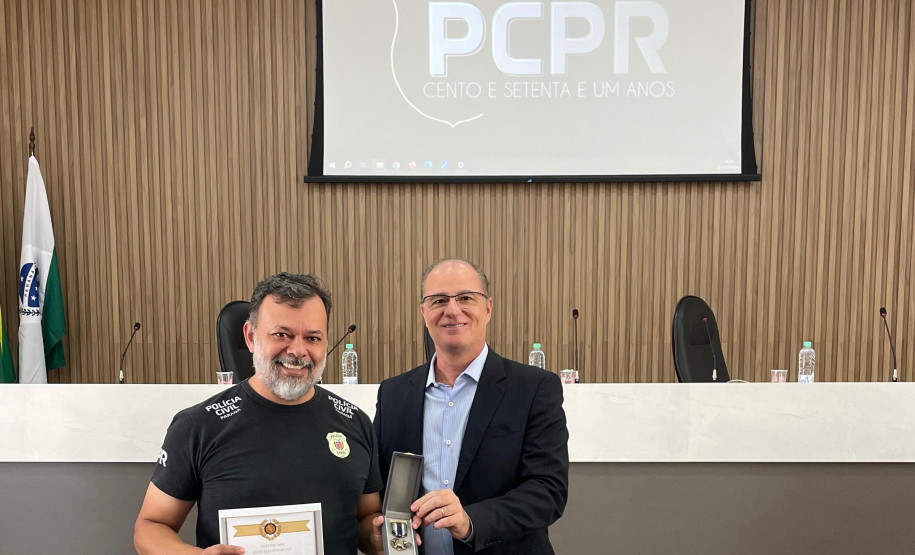 PCPR homenageia servidores com Medalhas de Serviço Policial no noroeste do Estado