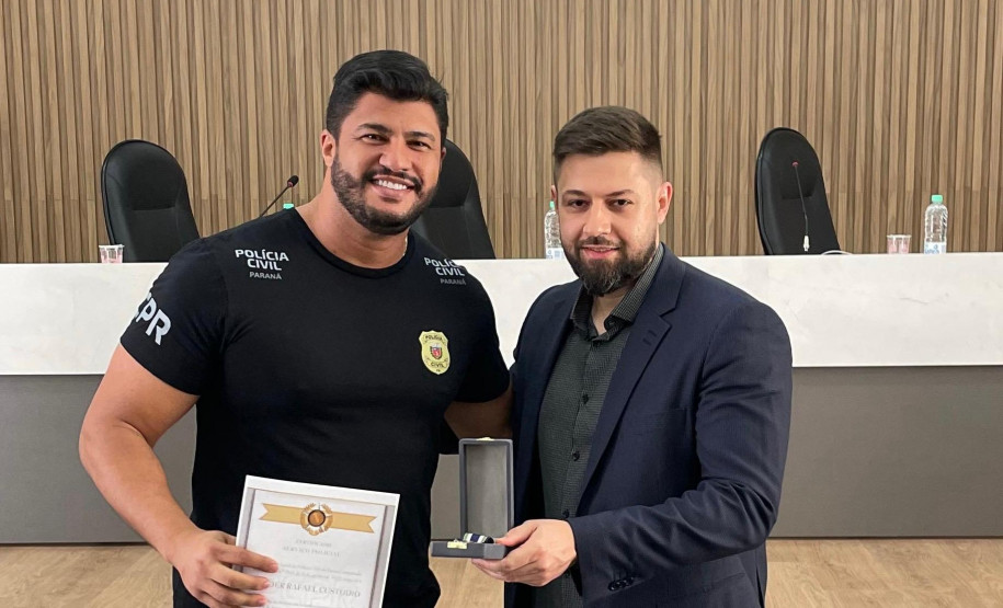 PCPR homenageia servidores com Medalhas de Serviço Policial no noroeste do Estado