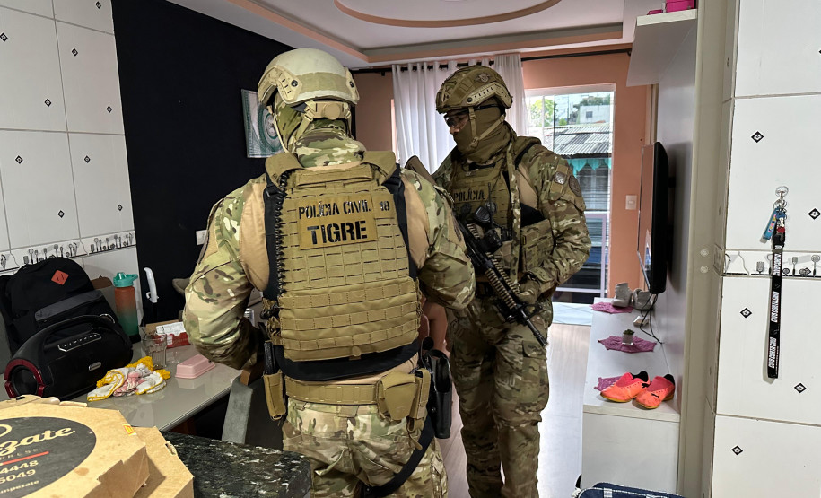 PCPR prende 20 pessoas envolvidas em esquema de tráfico de drogas no Centro de Curitiba