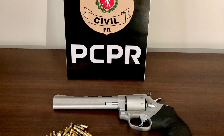 PCPR apreende arma de fogo e munições em Pato Branco