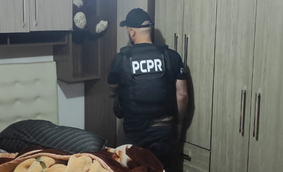 PCPR e PMPR prendem 10 pessoas durante o cumprimento de 27 mandados de busca e apreensão em Cascavel