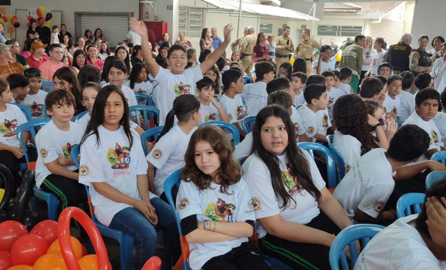 PCPR participa de formatura do Proerd em Morretes
