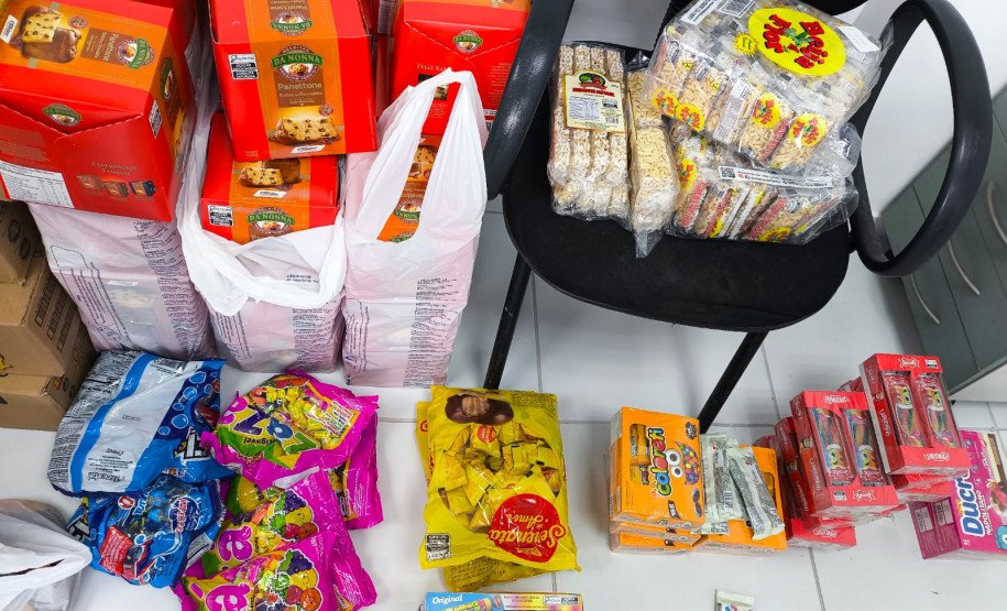 PCPR entrega presentes a crianças de CEMEI em Curitiba