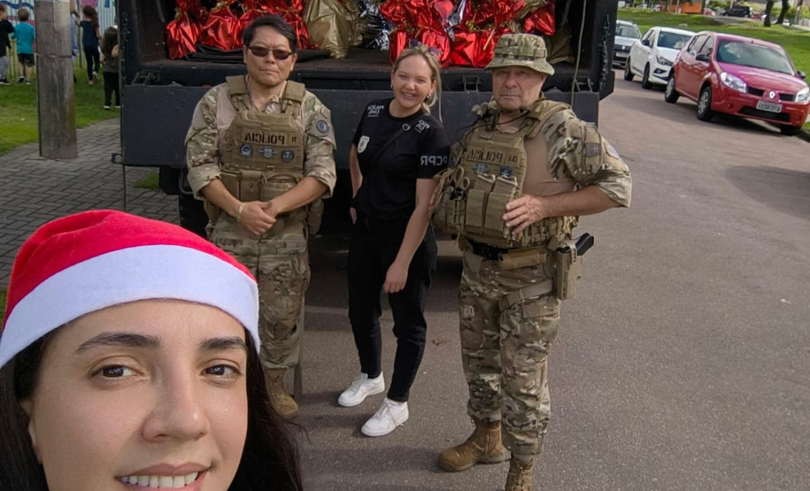 PCPR entrega presentes a crianças de CEMEI em Curitiba