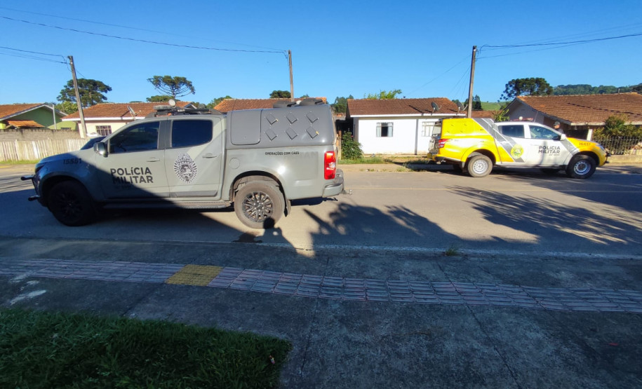 PCPR e PMPR prendem quatro pessoas durante operação contra o tráfico de drogas em Rio Azul