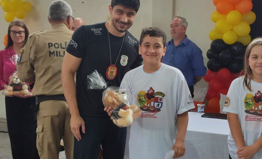 PCPR participa de formatura do Proerd em Morretes