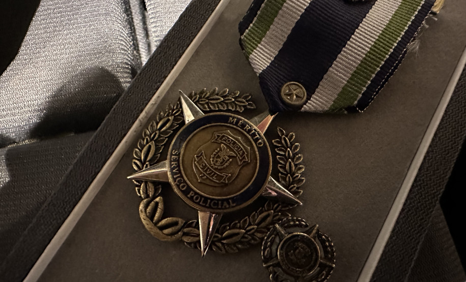 PCPR homenageia servidores com Medalhas de Serviço Policial na Capital