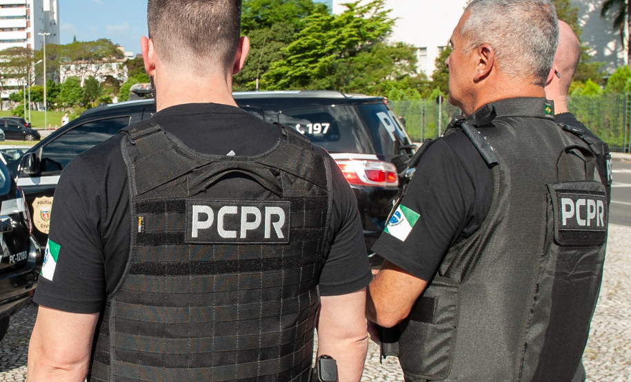 PCPR prende duas pessoas em flagrante por tráfico de drogas e associação para o tráfico em Ponta Grossa
