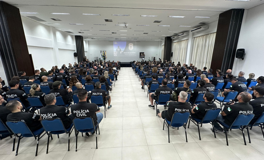 PCPR realiza reunião de abertura com policiais civis que atuarão no Verão Maior Paraná 2024/2025