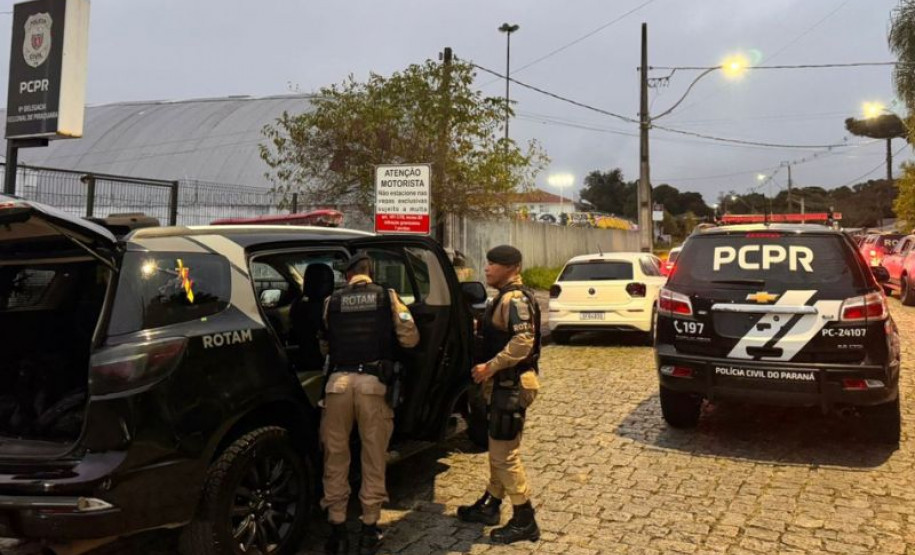 PCPR, PMPR e GM prendem quatro homens suspeitos de crimes patrimoniais em Piraquara