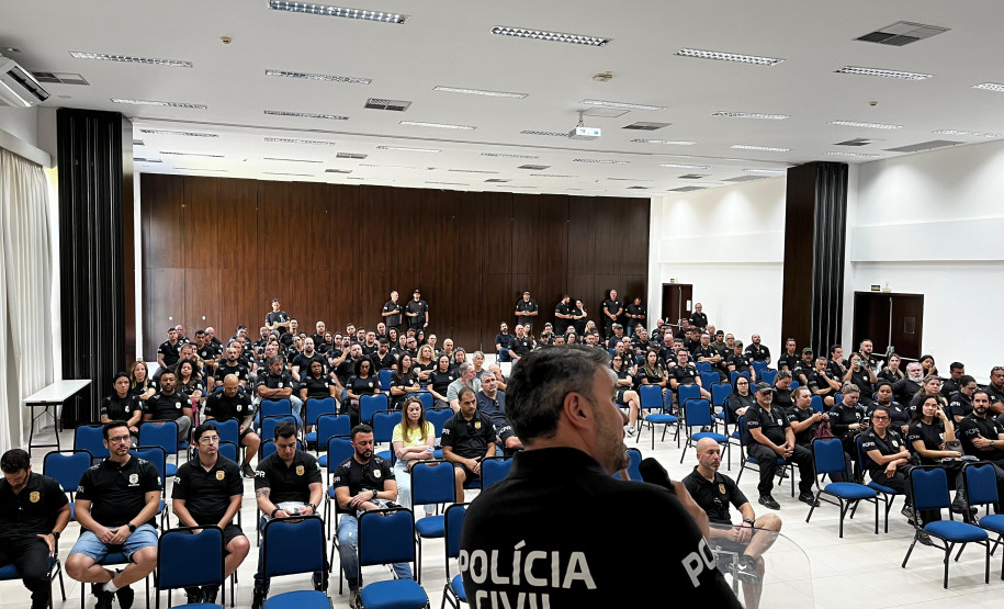 Servidores da PCPR recebem homenagem por produtividade na 1ª fase do Verão Maior Paraná