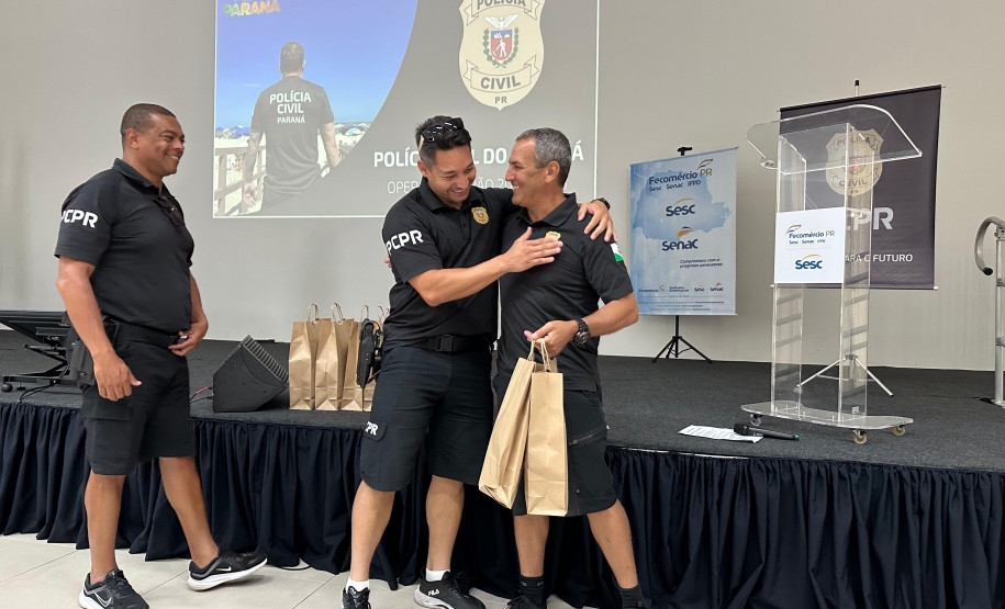 Servidores da PCPR recebem homenagem por produtividade na 1ª fase do Verão Maior Paraná